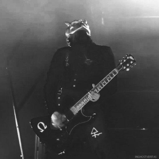 𝐏𝐚𝐫𝐚𝐧𝐨𝐢𝐫's avatar